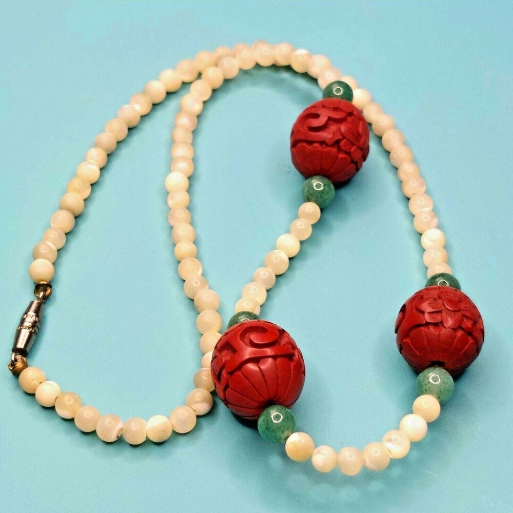 VTG Handcrafted Necklace red green white Mother of pearl jade cinnabar Bead